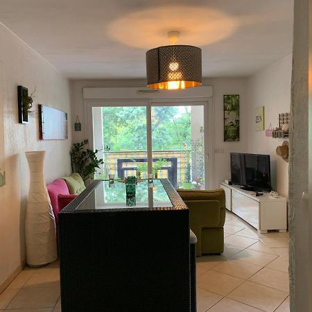 Votre Sejour Cosy A Frejus! Apartment Luaran gambar