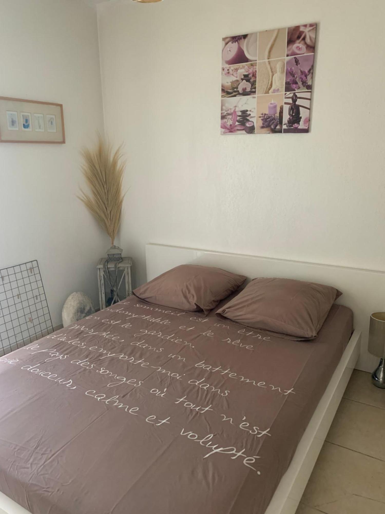 Votre Sejour Cosy A Frejus! Apartment Luaran gambar